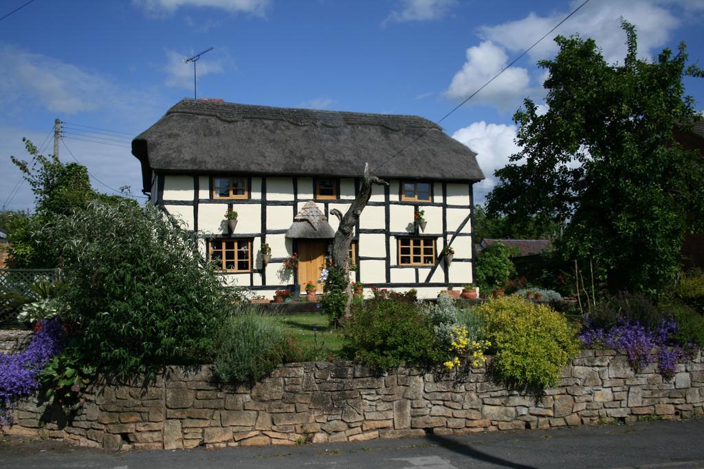 The Cobblers Bed And Breakfast Bishampton Экстерьер фото